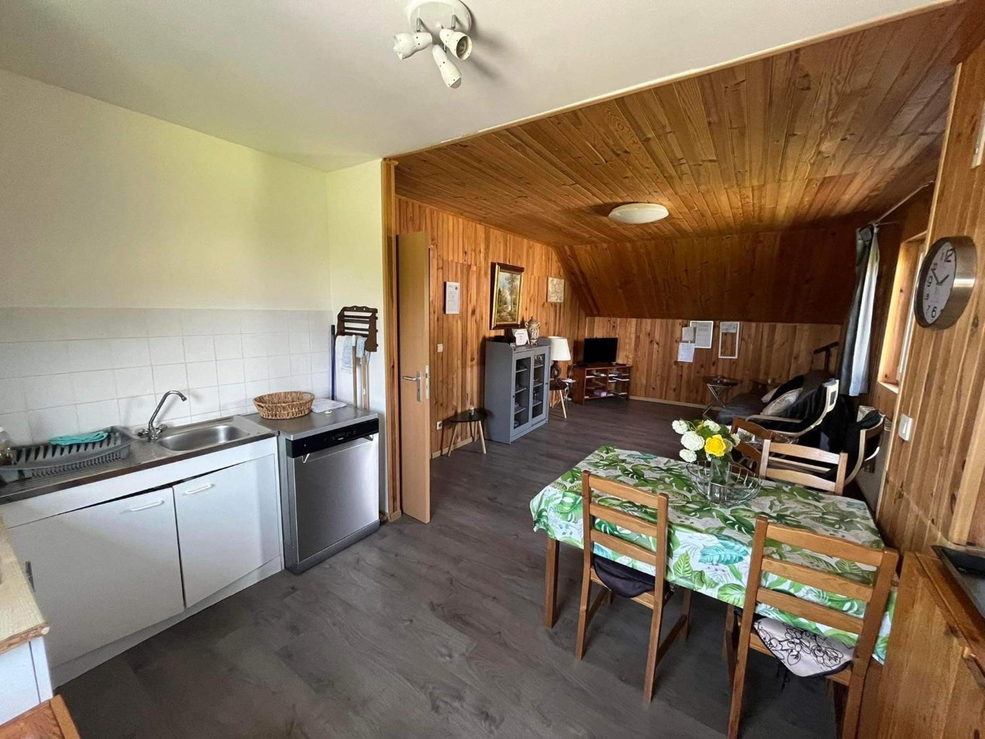 Cozy Apartment In Paliseul With Garden Carlsbourg Exteriör bild
