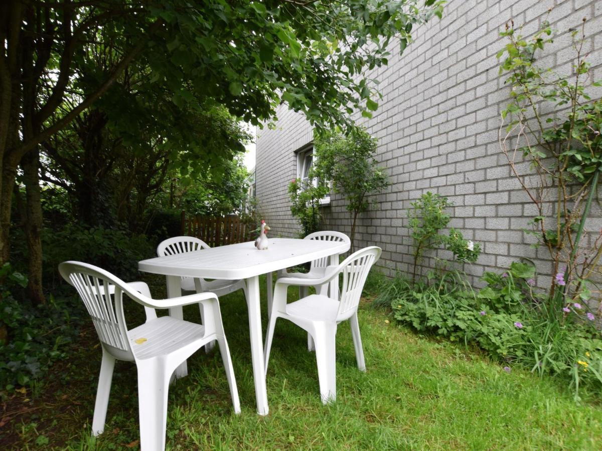 Cozy Apartment In Paliseul With Garden Carlsbourg Exteriör bild